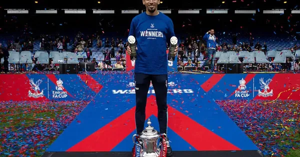 Así el homenaje del Crystal Palace a Muñoz