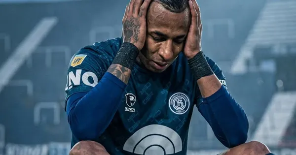 Las razones por las que Villa no puede ser convocado a la selección