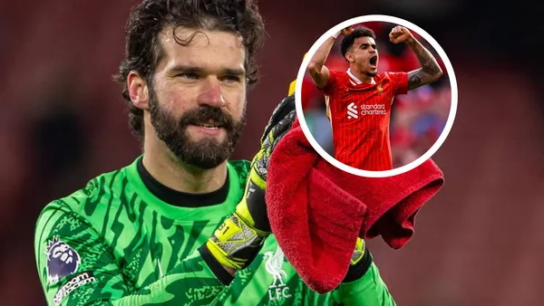 ¡Abrazo de campeones! La emoción de Alisson y Díaz tras la Premier. Foto: LFC
