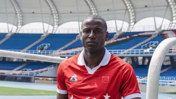 Adrian Ramos continuaría con el América de Cali por el 2026