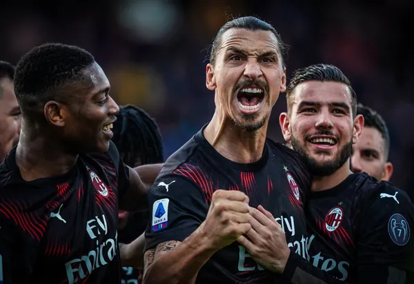 Al sueco le está haciendo sombra en Italia el colombiano Duván Zapata. El crack Roberto Piccoli resaltó lo que viene haciendo Zapata e hizo una interesante comparación con Zlatan.