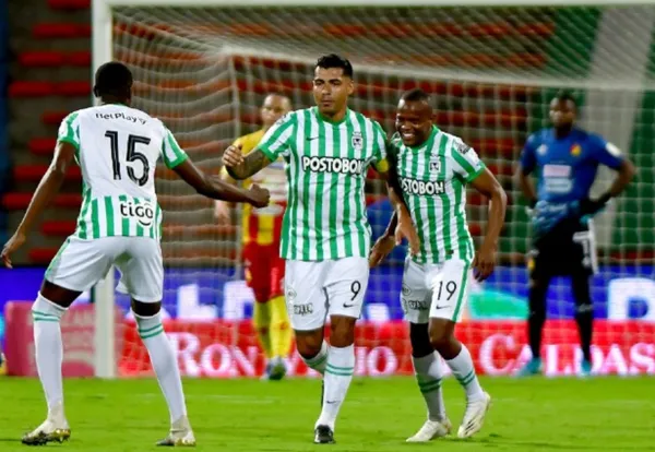 Alejandro Restrepo prefirió poner a Jefferson Duque contra Olimpia e ignoró darle una oportunidad desde el inicio a Ruyeri Blanco. Eso les salió caro.