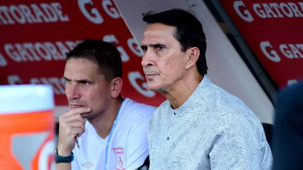 Alexandre Guimarães reaccionó luego del desplante que le hizo Rafael Carrascal, pues lo quería como uno de sus grandes refuerzos pero el jugador se negó con rotundidad.