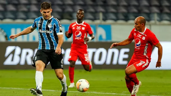 América de Cali tenía los tres puntos en el bolsillo pero el referí hizo jugar los adicionales hasta que empató Gremio y los colombianos no reciben nada