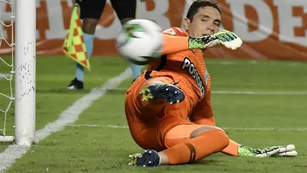 Ante la posible salida de Aldair Quintana el cuadro antioqueño busca afianzar la porteria.