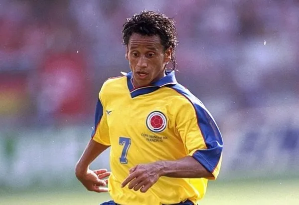 Antony de Ávila conocido como "El Pitufo" fue capturado en Italia por cargos de narcotráfico que tienen más de 20 años en su contra. Antony sepultó su brillante carrera por los negocios turbios.