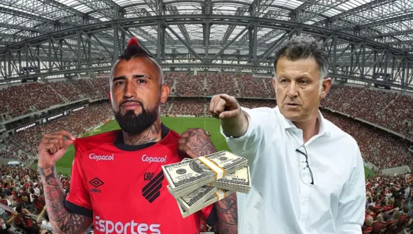 Arturo Vidal, al lado Juan Carlos Osorio.