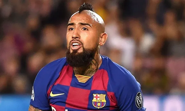 Arturo Vidal estaría en la lista negra de FC Barcelona pero el chileno podría llegar a uno de los tres gigantes que se lo pelean