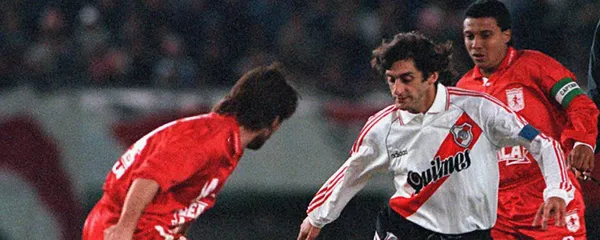 Atlético Nacional, América de Cali, Deportivo Cali y Once Caldas son son equipos que han llegado al partido definitorio por parte de Colombia.