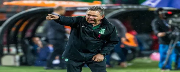 Atlético Nacional evalúa técnicos para remplazar al interino Hernán Darío Herrera.