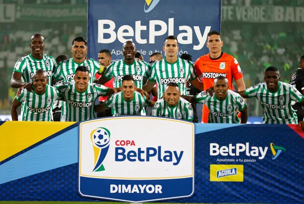 Atlético Nacional logró vencer al Deportivo Cali en una serie muy disputada, donde el estratega del cuadro “Verdolaga” tendrá que mejorar aspectos tácticos considerables.