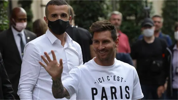 'Bob' será la fiel sombra de Lionel y su familia en las primeras semanas desde el arribo a París