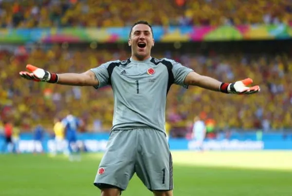 Camilo Vargas no ha dejado de recibir elogios en México, se cotiza como el segundo mejor portero colombiano en el mundo. Hay una razón para que Camilo suceda a David Ospina en la Selección Colombia a futuro.