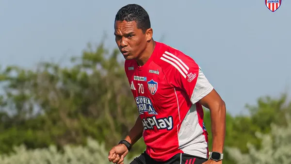 Carlos Bacca mostró su inconformismo sobre el arbitraje en el FPC - X @JuniorClubSA