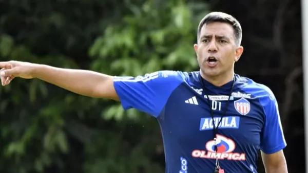 César Farías ha estado muy poco en Junior, pero cambió por completo al equipo. Foto: Junior FC