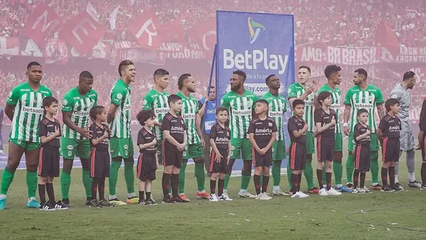 ¡Claro! Aquí te presento algunas opciones de títulos para la nota sobre los árbitros designados para la final de la Superliga entre Nacional y Bucaramanga: Títulos directos y concisos: Confirmados los árbitros para la final de la Superliga ¡Ya tenemos árbitro! Así será el arbitraje en la final entre Nacional y Bucaramanga. Foto: Instagram