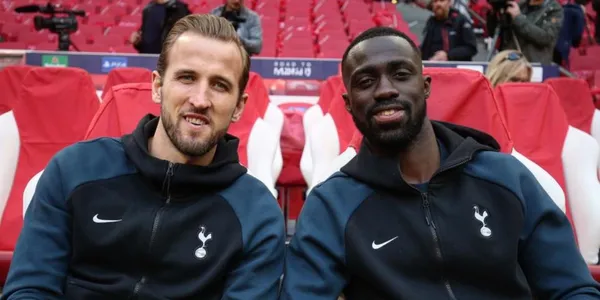 Davinson Sánchez alistaría maletas para marcharse de Inglaterra con destino a un nuevo equipo.