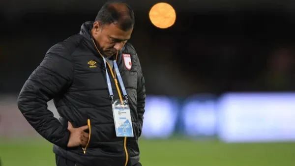 Después de la llegada de Santa Fe al país ya suenan nombres para el reemplazo del D.T. Harold Rivera.