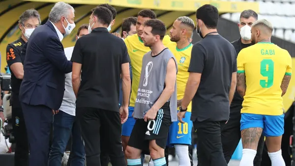 El argentino fue enfático en sus declaraciones luego de verse muy activo en los reclamos a lo largo del terreno de juego en un trastornado escenario