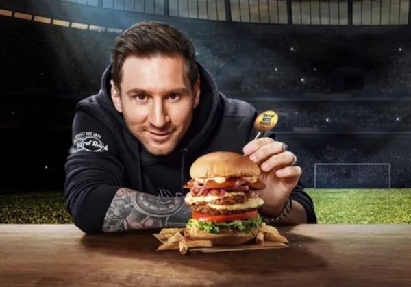 El argentino Lionel Messi lanzó su propia receta de hamburguesa con la marca Hard Rock Cafe y pronto llegará a Colombia el sabor del "10" del PSG.