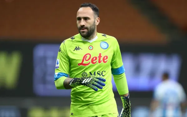 El arquero colombiano fue una de las figuras en la victoria del Napoli sobre el Udinese y quiere que el entrenador lo respalde como titular en el equipo o en su defecto le hagan un ajuste de salario considerable que está pendiente.