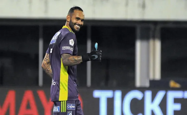 El arquero del Embajador quiere extender su vínculo con el club.