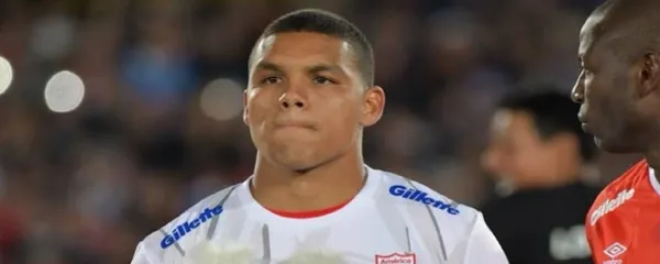 El arquero evaluaría abandonar el club al finalizar la próxima temporada.