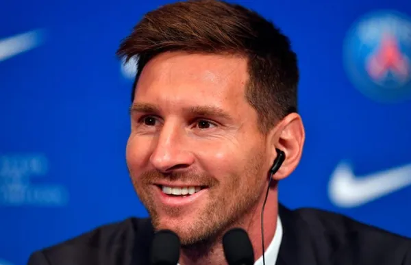 El astro agentino ha confesado que es fanático de la cumbia; en especial la del artista Sergio Torres, este ritmo que le apasiona Messi tiene sus raíces en tierras colombianas.