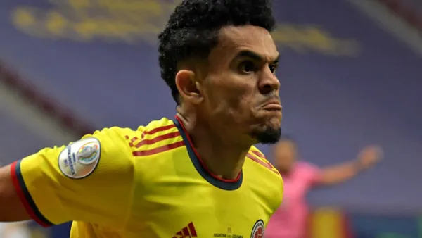 El atacante de FC Porto fue suplente frente a Paraguay y las criticas se elevaron directamente a Reinaldo Rueda frente a la suplencia del 'Guajiro'