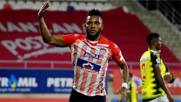 El atacante más valorado del fútbol colombiano en la actualidad estaría a solo una firma de sellar su destino internacional