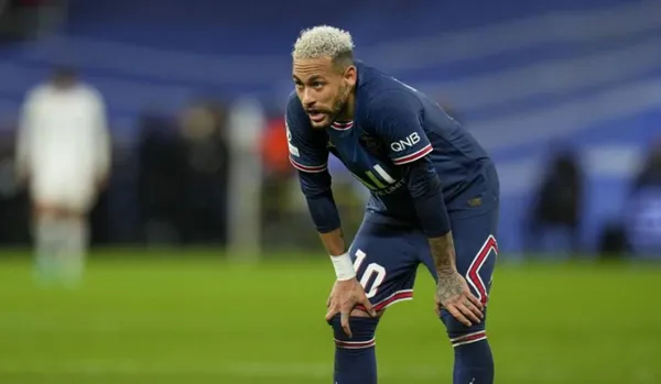 El brasileño le habría hecho un duro reclamo al portero campeón de Europa con Italia.