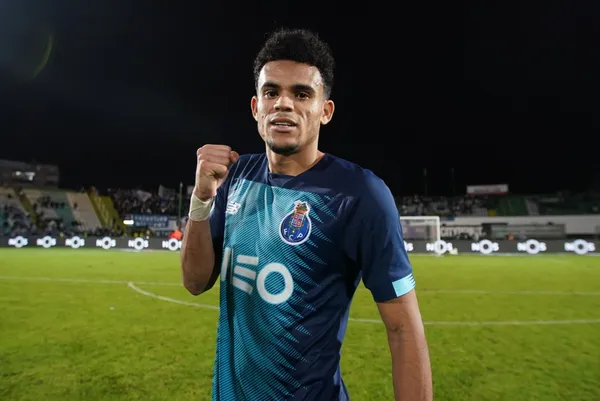 El Chelsea no quiere dejar que el Liverpool se lleve a Luis Díaz en el próximo mercado de pases de enero de 2022. Thomas Tuchel haría una jugada maestra para hacer que Díaz se vaya con él.