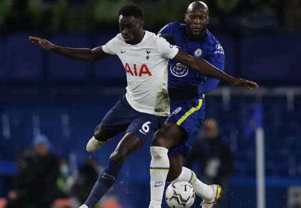 El colombiano Davinson Sánchez estuvo presente en el partido entre Chelsea y Tottenham, enfrentó un gran reto.