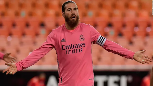 El colombiano entraría gracias a los millones que se ahorra Real Madrid por Sergio Ramos y está dispuesto a ofrecerle un sueldo millonario.