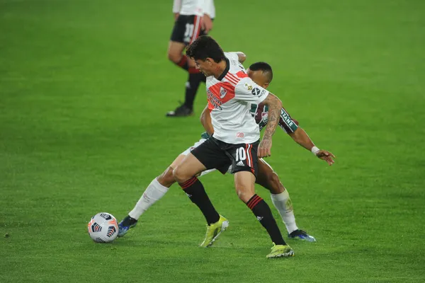El colombiano es fuertemente apuntado por los fanáticos del equipo argentino.