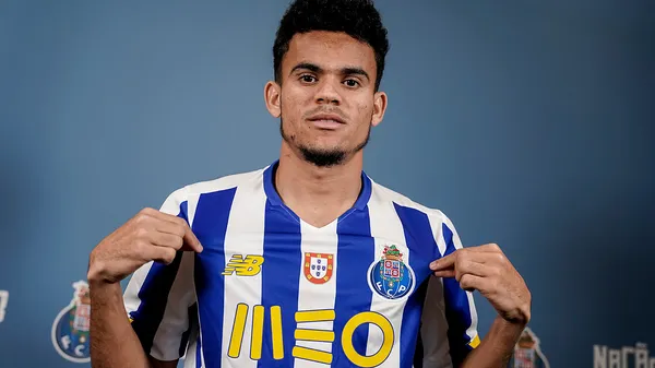 El colombiano de gran presente habló ante los medios y dejó conmocionados a quienes quieren verlo en Inglaterra.