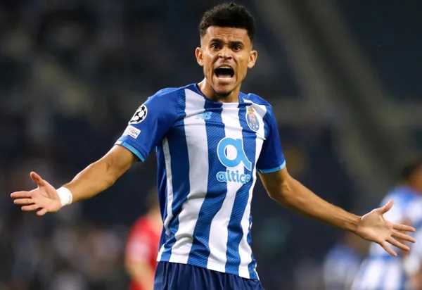 El colombiano hizo todo lo posible para clasificar a su equipo a los octavos de final de la Champions League, pero no tuvo el apoyo de sus compañeros. Dejará al club clasificado a la Europa League, porque es probable que se marche en enero de 2022.