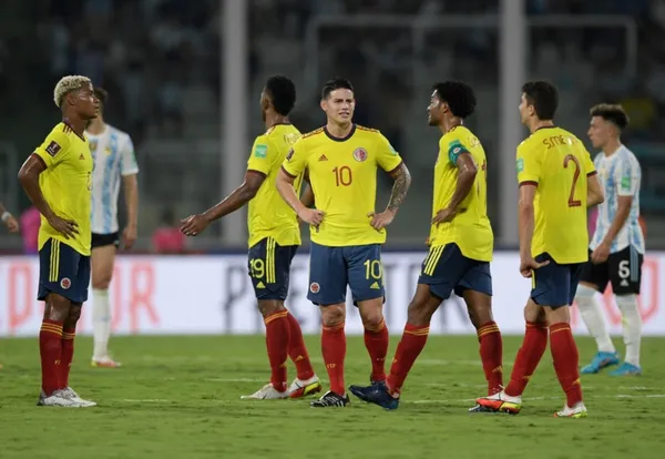 El colombiano James Rodríguez se habría calentado con varios de sus compañeros de la Selección Colombia y exigiría algo en los siguientes partidos.