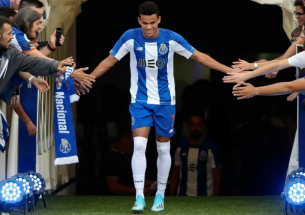 El colombiano Luis Díaz no termina de definir su futuro en el FC Porto y el club optaría por retenerlo por una razón de peso.