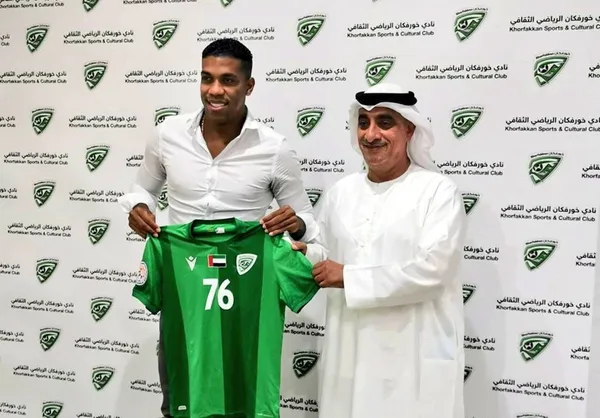 El colombiano Orlando Berrío tenía todo para brillar en el extranjero pero ahora sufre las consecuencias de anteponer el dinero por encima de la alta competencia.