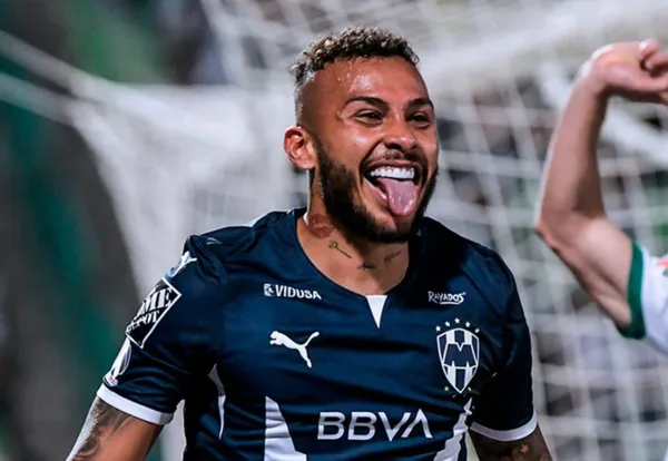 El colombiano se ha convertido en una de las nuevas figuras del fútbol mexicano y eso le está abriendo las puertas de la Selección Colombia.