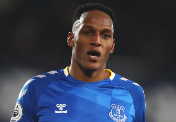 El colombiano Yerry Mina podría salir del Everton y eso tiene en vilo al nacido en Guachené, porque el destino no es muy atractivo.