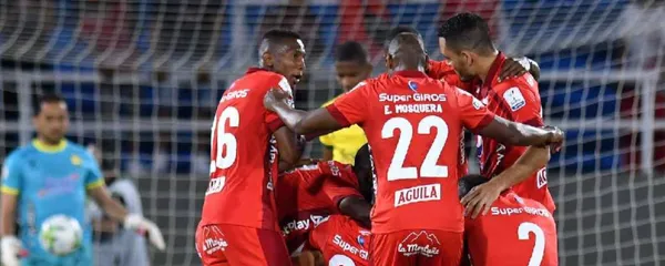 El conjunto dirigido por Juan Carlos Osorio se llevó una derrota en el Estadio Alberto Grisales, que pone al conjunto Escarlata en una situación muy complicada.