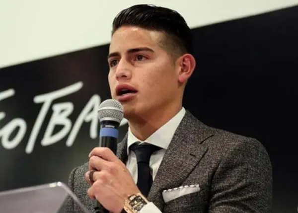 El crack colombiano se elogió la capacidad de Robert Lewandowski y recordó a otros grandes goleadores