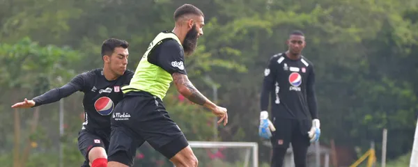 El cuadro escarlata no contrará con Alexandre Guimarães en el banco de suplentes.