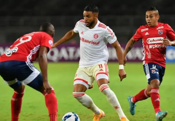 El cuadro rojo no pudo superar al equipo brasileño en condición de local y perdió parcialmente el liderato de su grupo.