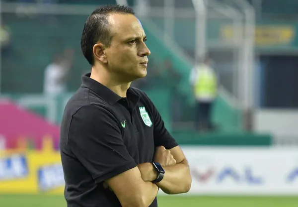 El cuadro “Verdolaga” quedó eliminado de la Liga Betplay y más allá del caso del entrenador que es señalado como máximo culpable, hay análisis que apuntan a otro fenómeno que afectó al equipo y puede ser la curva de la productividad.