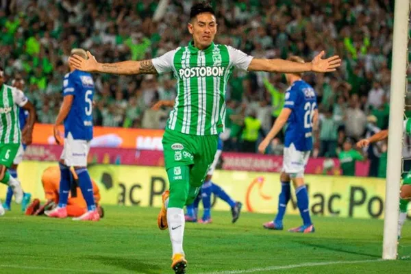 El defensor argentino es una de las figuras de Atlético Nacional y se ha ganado el reconocimiento de los hinchas