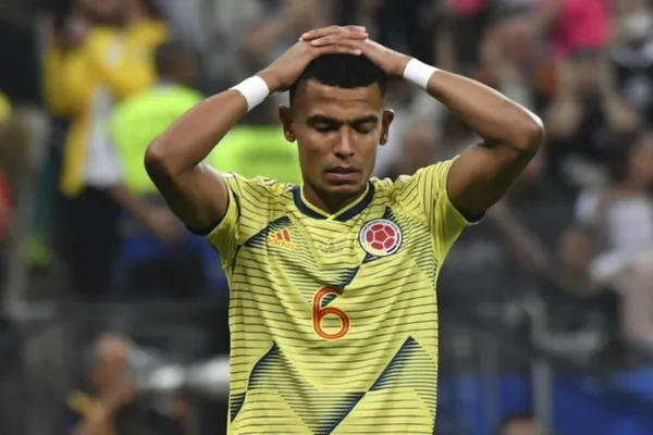 El defensor colombiano fue uno de los más cuestionados por su nivel en el partido ante Argentina.