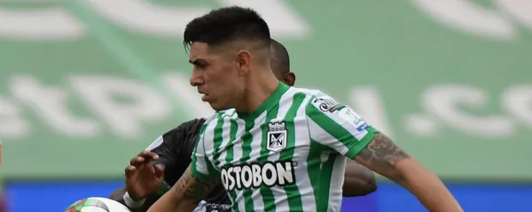 El defensor contó toda la conversación del entretiempo del verdolaga.